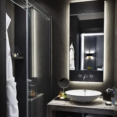 Mine & Yours Affittacamere 2*