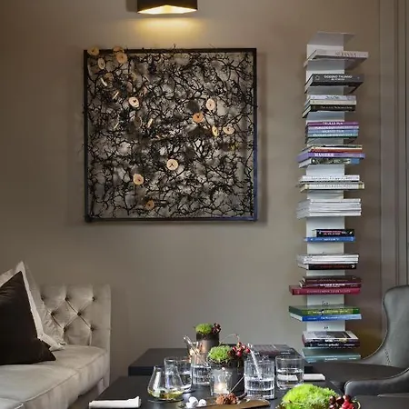 招待所 Mine & Yours