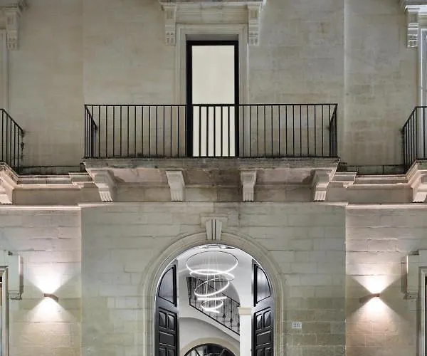 בית הארחה Mine & Yours